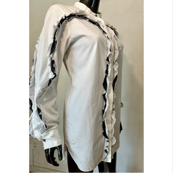 Chanel ruffled shirt dress designed by Karl Lagerfeld in ‘15 - Picture 3 of 13